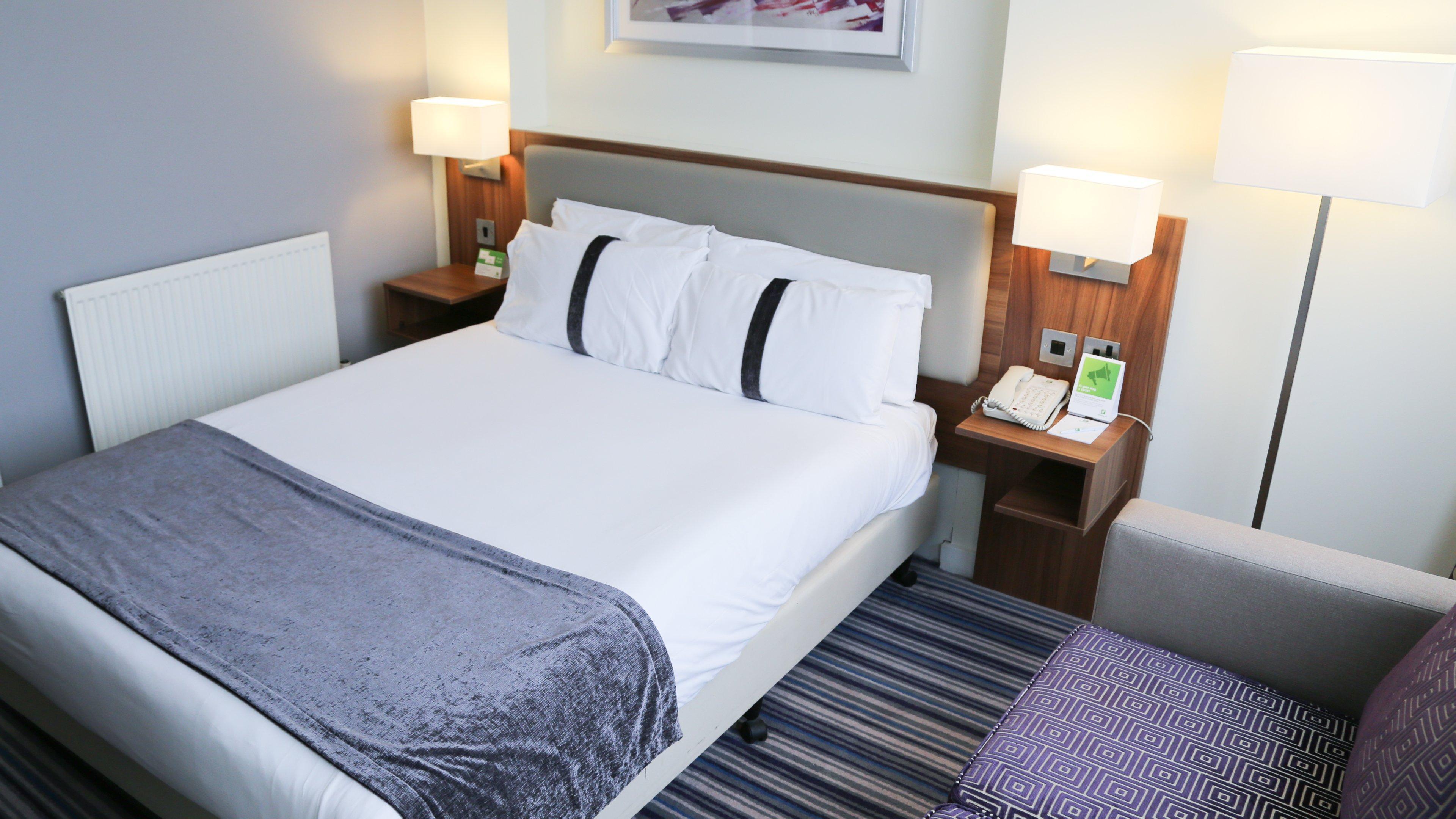 Holiday Inn Runcorn M56 Junction 12 By Ihg Exterior foto